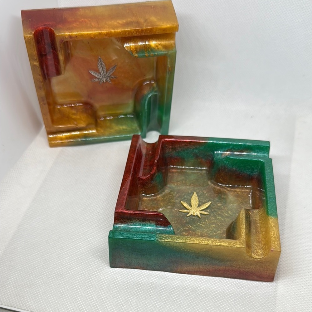 Multicolor Resin Ashtray Set with Leaf Design 420 Art pieces
